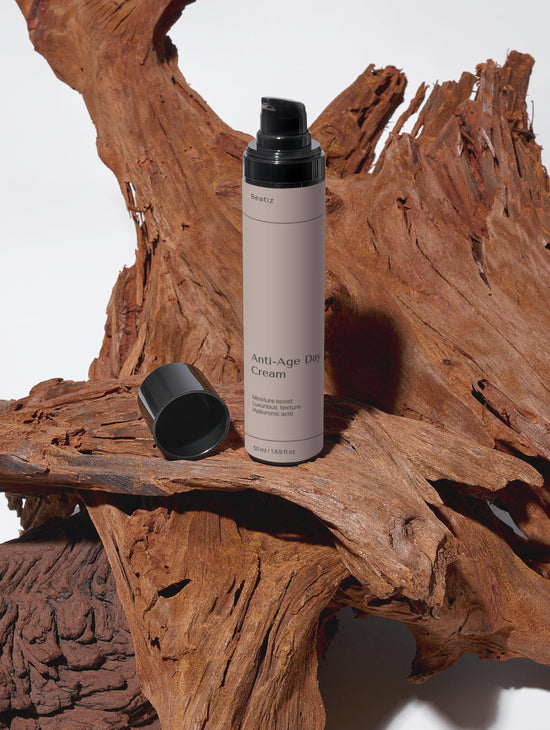 Day cream with anti-aging properties for smooth and firm skin